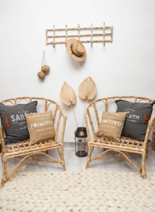 Sillón individual curvo de caña