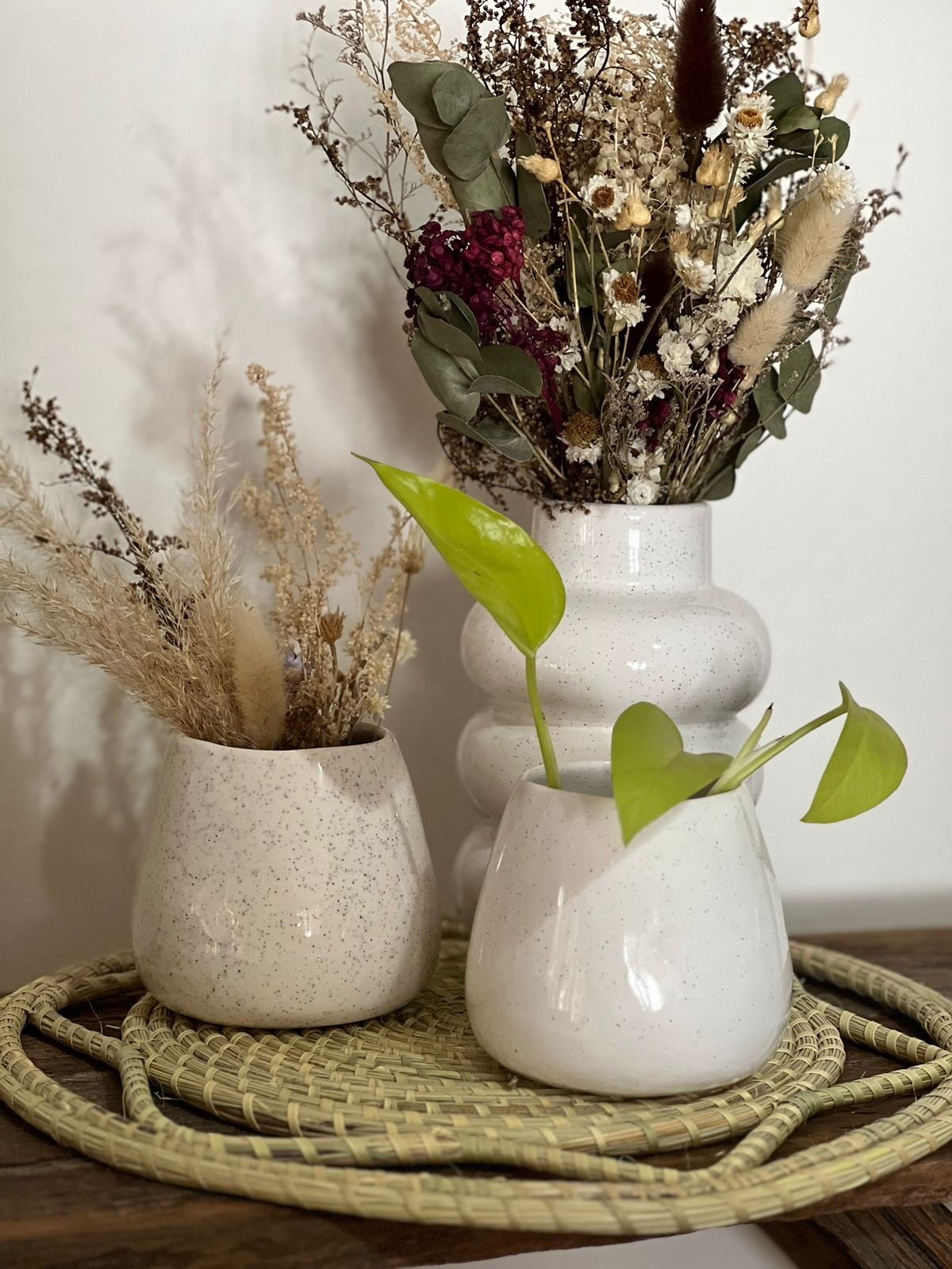 Florero de cerámica bajito Carmelo - Image 2