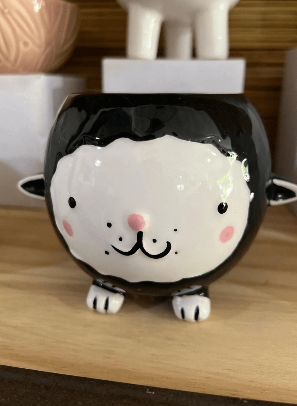 Maceta de cerámica Oveja negra